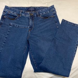 Talbots simply flattering 5-pocket jeans. Size 12 curvy